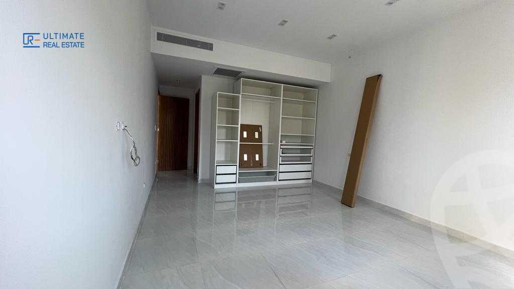 https://aqarmap.com.eg/ar/listing/5626713-for-sale-cairo-new-cairo-compounds-mivida-mivida-parcel-17
