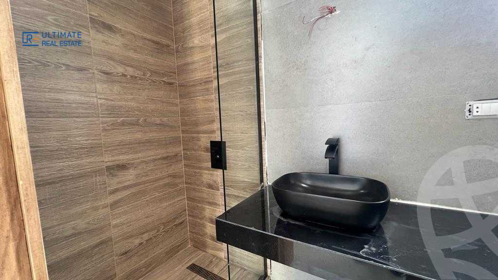 https://aqarmap.com.eg/ar/listing/5626713-for-sale-cairo-new-cairo-compounds-mivida-mivida-parcel-17