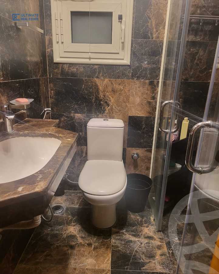 https://aqarmap.com.eg/ar/listing/5643948-for-sale-cairo-new-cairo-compounds-mountain-view-hyde-park