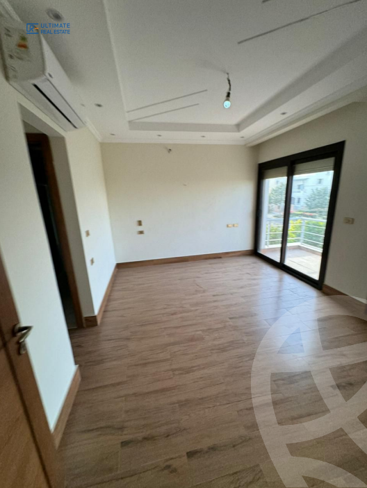 https://aqarmap.com.eg/en/listing/5647916-for-sale-cairo-new-cairo-compounds-hyde-park-cluster-5-hyde-park