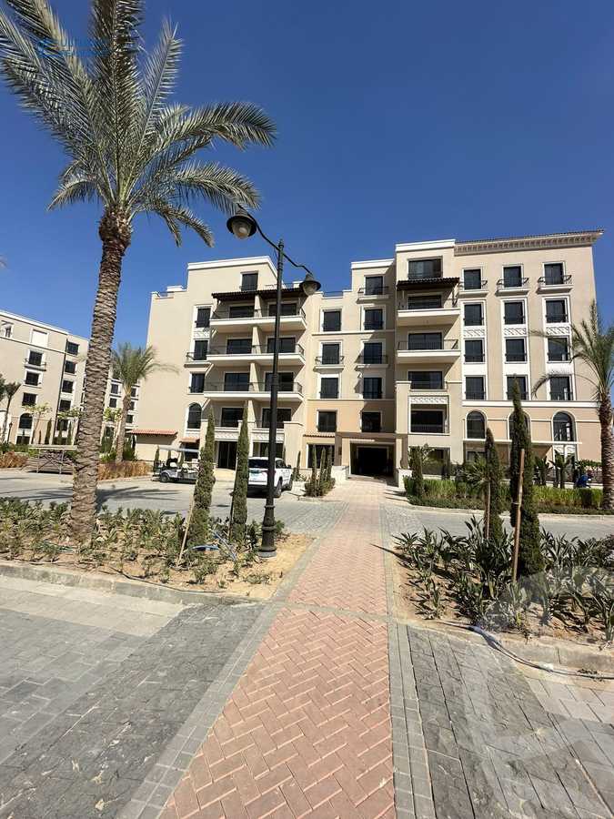 https://aqarmap.com.eg/en/listing/5675792-for-sale-cairo-el-sheikh-zayed-city-compounds-kmbwnd-fyldj-wyst-dr-llttwyr