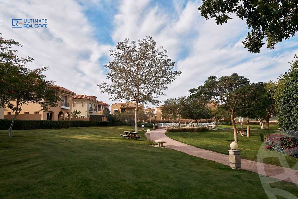 https://aqarmap.com.eg/en/listing/5805706-for-sale-cairo-new-cairo-compounds-hyde-park-centre-ville-hyde-park