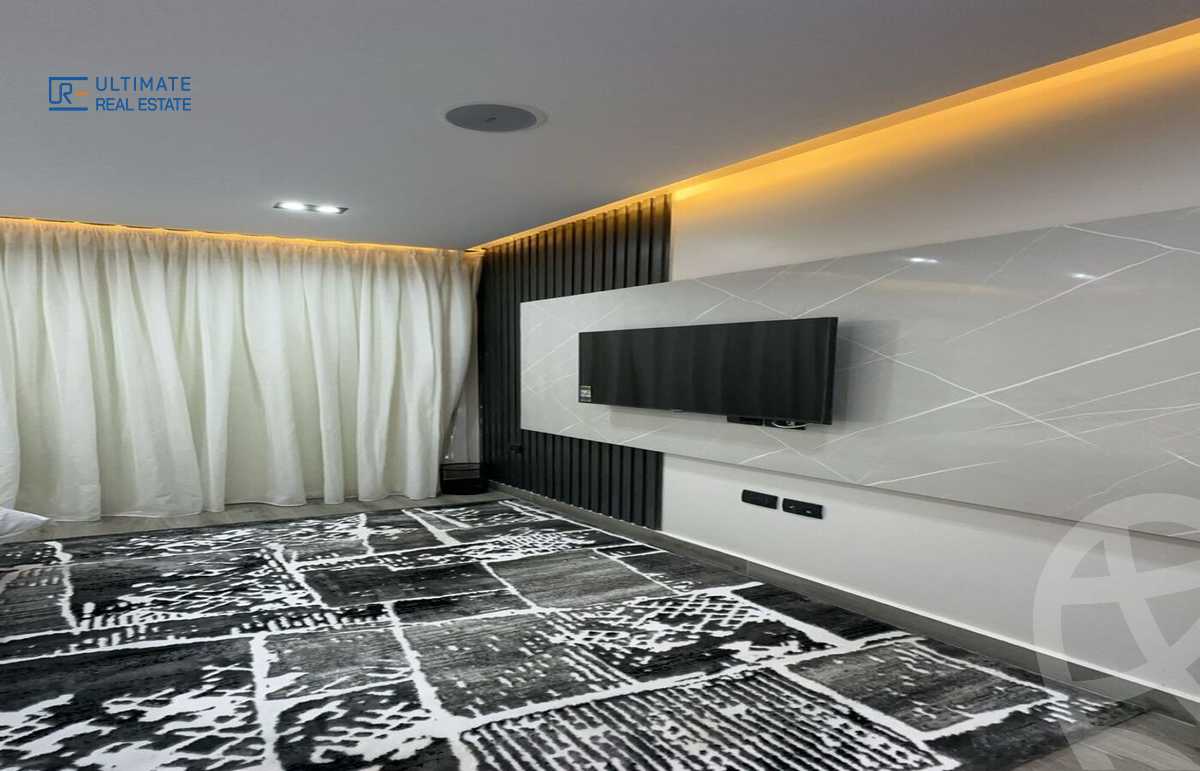 https://aqarmap.com.eg/ar/listing/5854494-for-rent-cairo-new-cairo-compounds-hyde-park-centre-ville-hyde-park