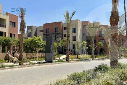 https://aqarmap.com.eg/en/listing/5863363-for-sale-cairo-new-cairo-compounds-district-5