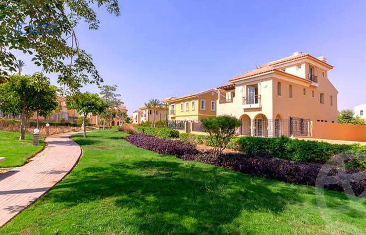 https://aqarmap.com.eg/en/listing/5863509-for-sale-cairo-new-cairo-compounds-hyde-park-park-corner-hyde-park
