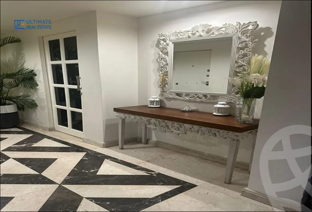 https://aqarmap.com.eg/en/listing/5885123-for-sale-cairo-new-cairo-compounds-mountain-view-hyde-park