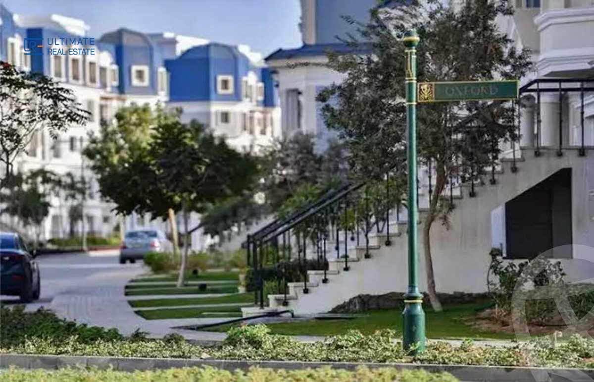 https://aqarmap.com.eg/en/listing/5885123-for-sale-cairo-new-cairo-compounds-mountain-view-hyde-park