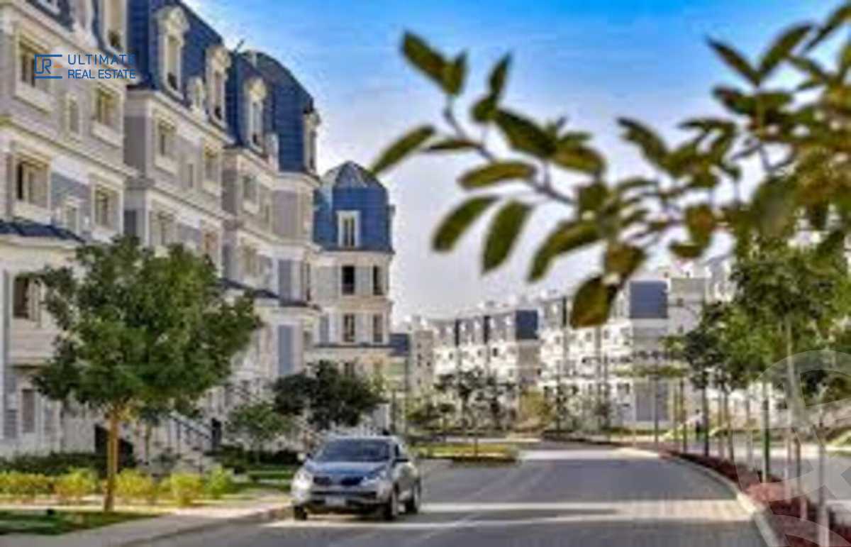 https://aqarmap.com.eg/en/listing/5885123-for-sale-cairo-new-cairo-compounds-mountain-view-hyde-park