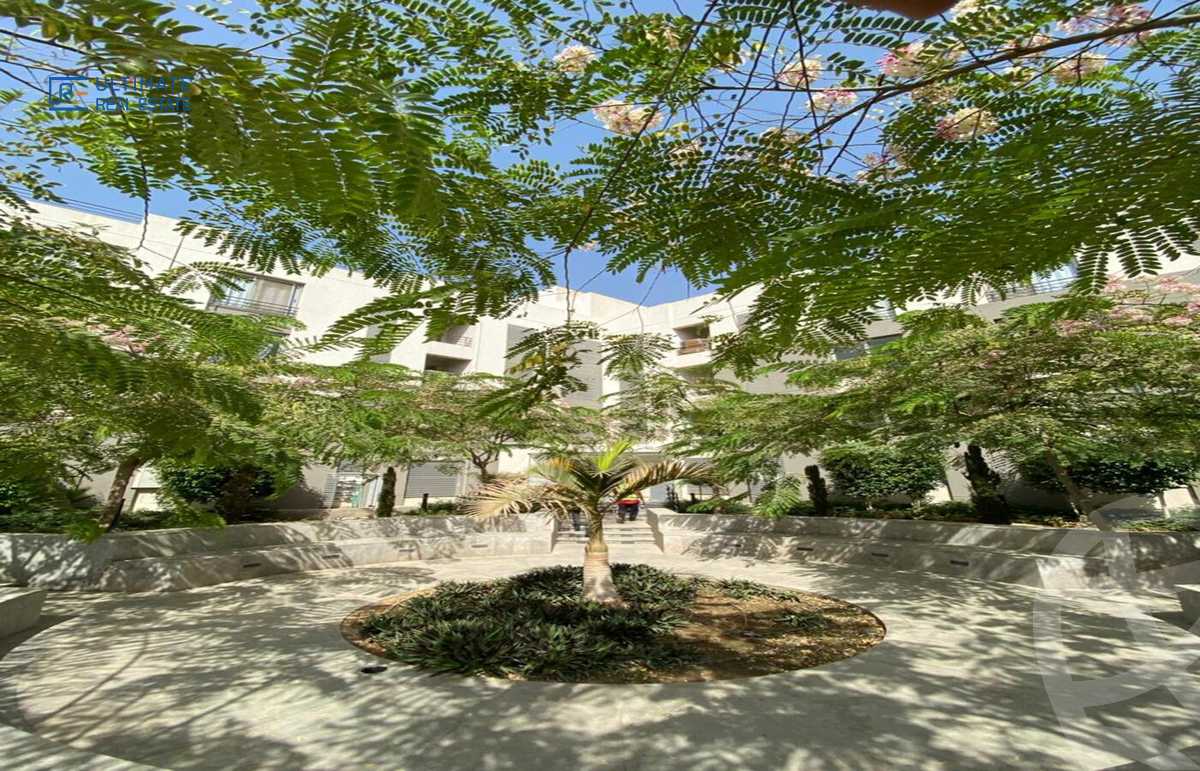 https://aqarmap.com.eg/ar/listing/5925122-for-sale-cairo-6th-of-october-compounds-palm-parks