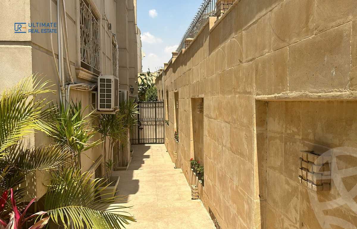 https://aqarmap.com.eg/en/listing/5936812-for-sale-cairo-new-cairo-lrhb-city-phase-1-taha-hussein-st