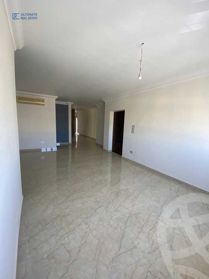 https://aqarmap.com.eg/ar/listing/5943160-for-rent-cairo-new-cairo-compounds-mountain-view-hyde-park