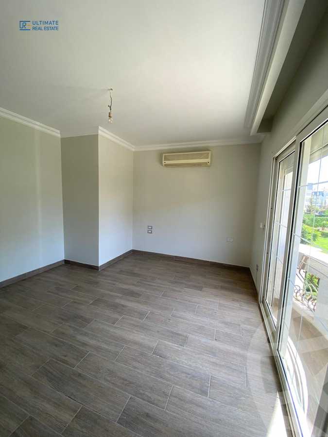 https://aqarmap.com.eg/ar/listing/5943160-for-rent-cairo-new-cairo-compounds-mountain-view-hyde-park