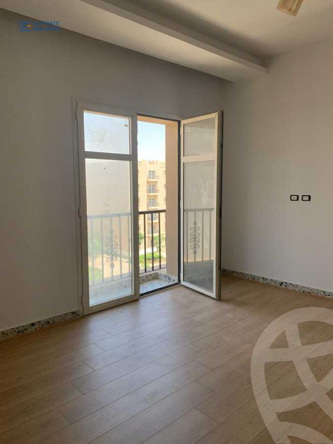 https://aqarmap.com.eg/ar/listing/5947129-for-rent-cairo-new-cairo-compounds-hyde-park