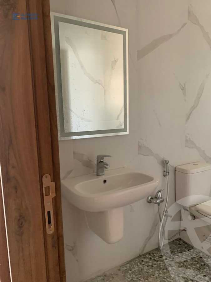 https://aqarmap.com.eg/ar/listing/5947129-for-rent-cairo-new-cairo-compounds-hyde-park