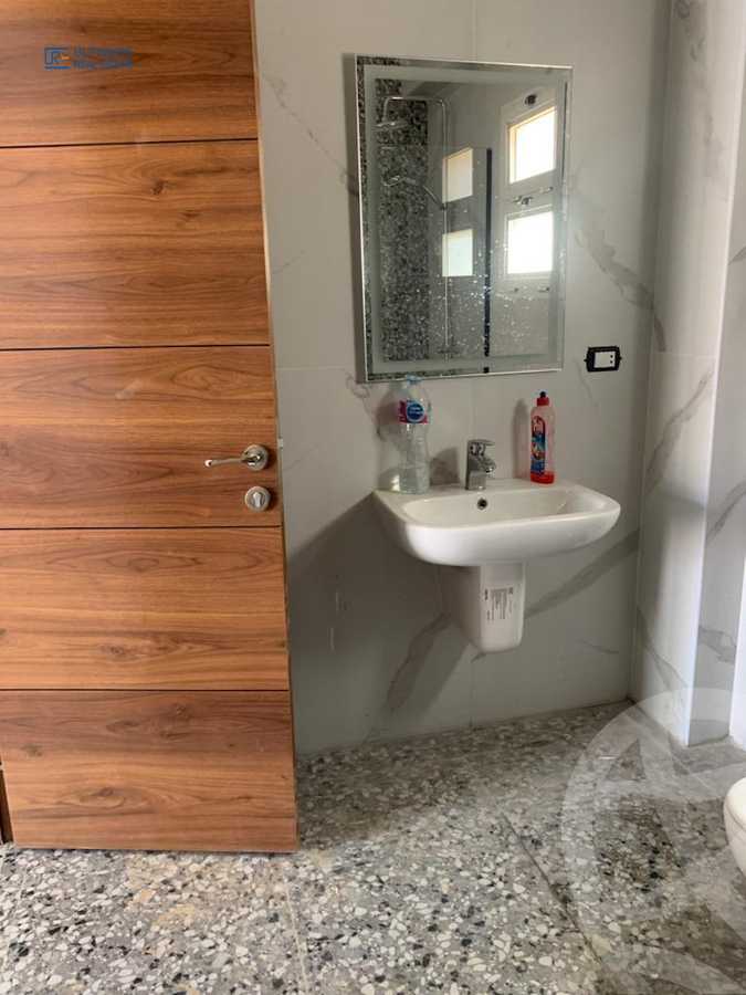 https://aqarmap.com.eg/ar/listing/5947129-for-rent-cairo-new-cairo-compounds-hyde-park