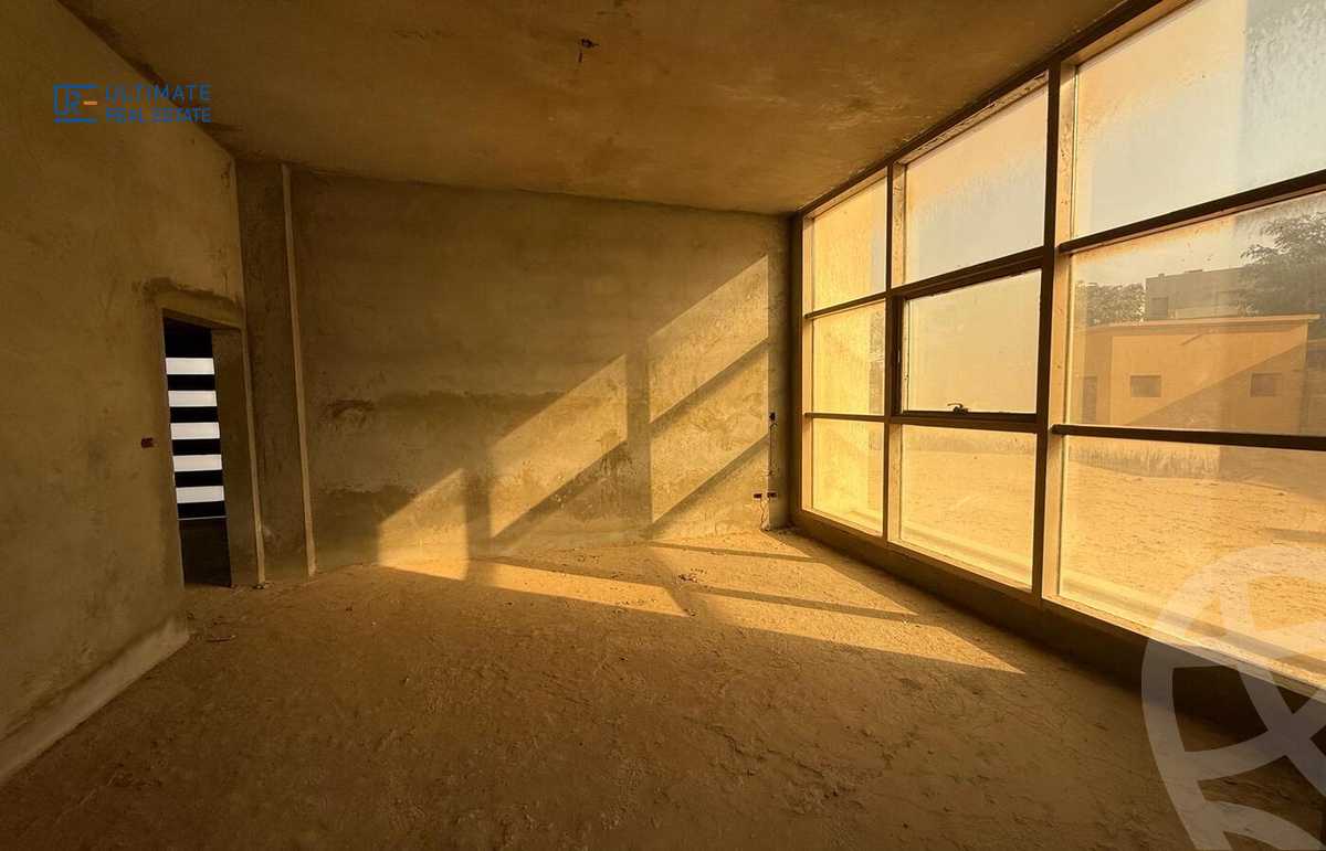 https://aqarmap.com.eg/ar/listing/5959880-for-sale-cairo-el-sheikh-zayed-city-compounds-kmbwnd-ljry-swdyk