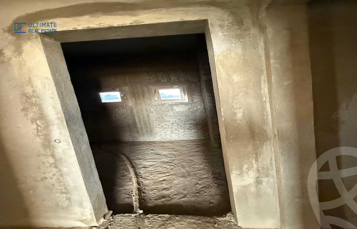 https://aqarmap.com.eg/ar/listing/5959880-for-sale-cairo-el-sheikh-zayed-city-compounds-kmbwnd-ljry-swdyk
