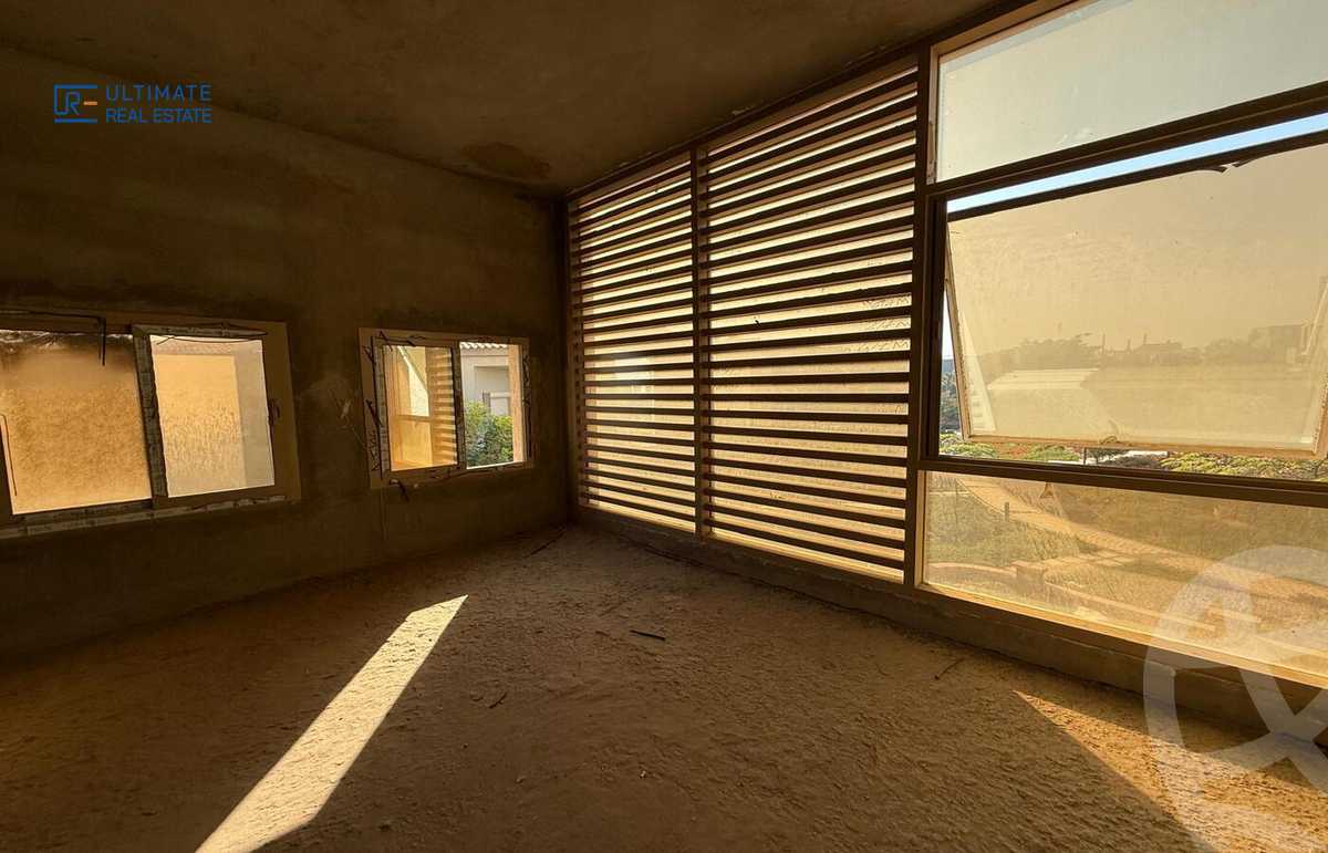 https://aqarmap.com.eg/ar/listing/5959880-for-sale-cairo-el-sheikh-zayed-city-compounds-kmbwnd-ljry-swdyk