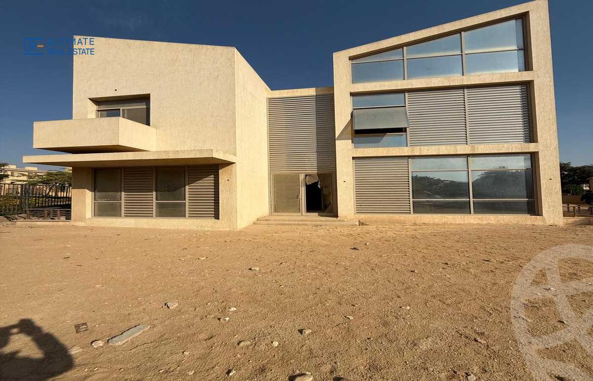 https://aqarmap.com.eg/ar/listing/5959880-for-sale-cairo-el-sheikh-zayed-city-compounds-kmbwnd-ljry-swdyk
