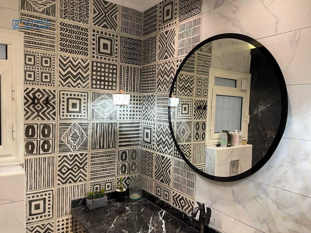 https://aqarmap.com.eg/en/listing/5986141-for-sale-cairo-new-cairo-compounds-mountain-view-hyde-park