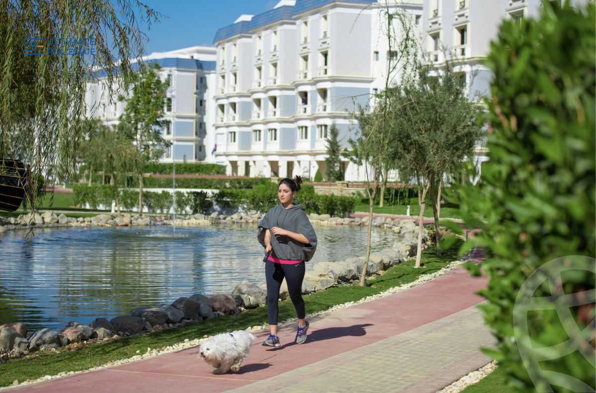 https://aqarmap.com.eg/en/listing/5989432-for-sale-cairo-new-cairo-compounds-mountain-view-hyde-park
