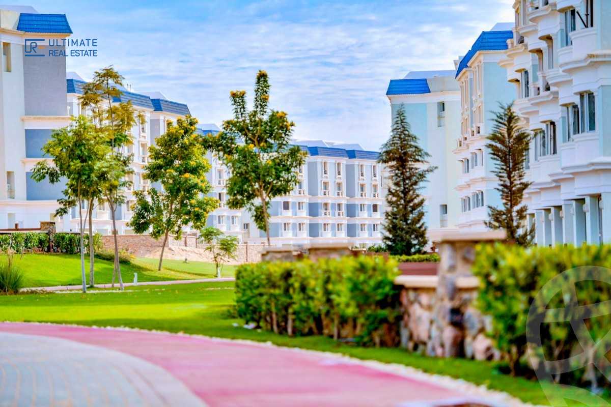 https://aqarmap.com.eg/en/listing/5989432-for-sale-cairo-new-cairo-compounds-mountain-view-hyde-park