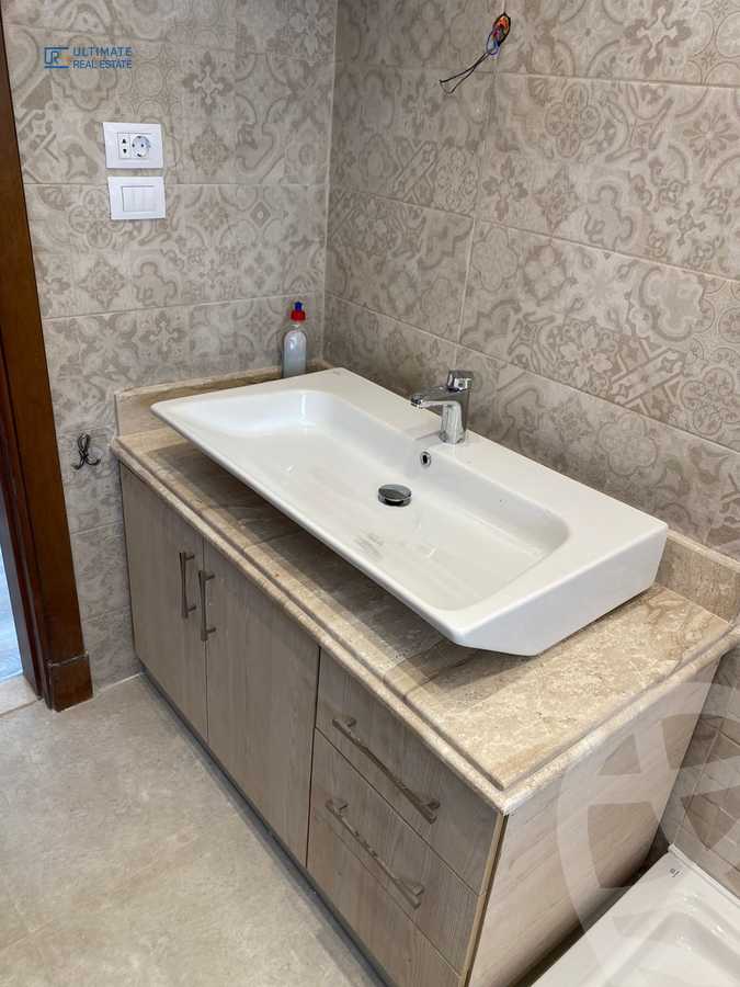 https://aqarmap.com.eg/en/listing/6001258-for-rent-cairo-new-cairo-compounds-lakeview-residence