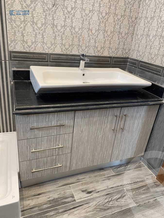 https://aqarmap.com.eg/en/listing/6001258-for-rent-cairo-new-cairo-compounds-lakeview-residence
