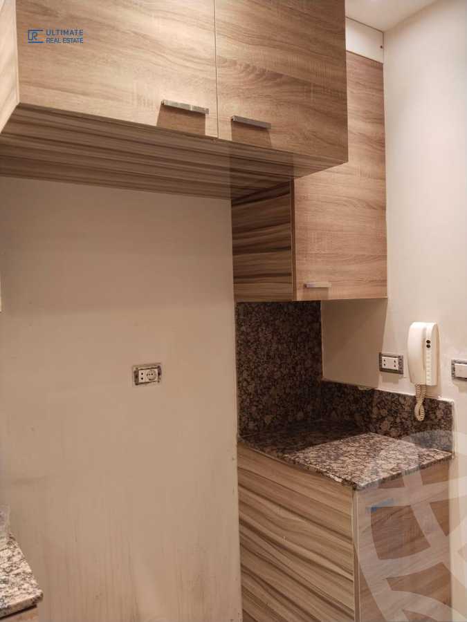 https://aqarmap.com.eg/ar/listing/6085928-for-rent-cairo-new-cairo-compounds-hyde-park-centre-ville-hyde-park