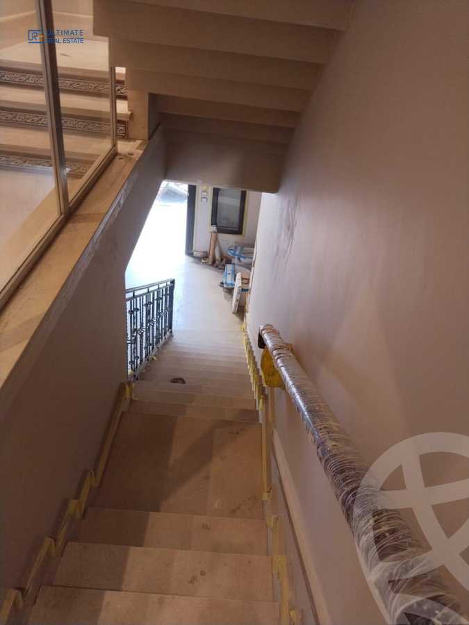 https://aqarmap.com.eg/ar/listing/6085928-for-rent-cairo-new-cairo-compounds-hyde-park-centre-ville-hyde-park