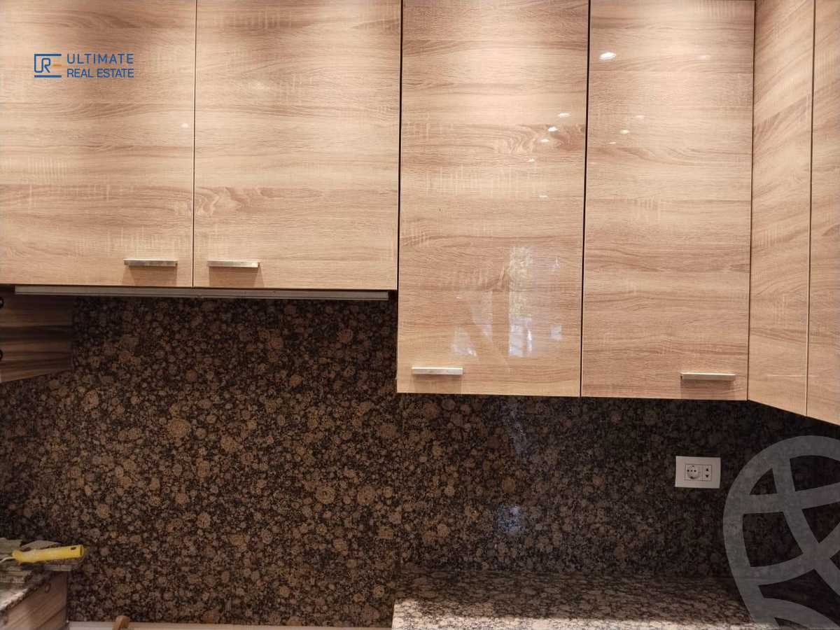 https://aqarmap.com.eg/ar/listing/6085928-for-rent-cairo-new-cairo-compounds-hyde-park-centre-ville-hyde-park