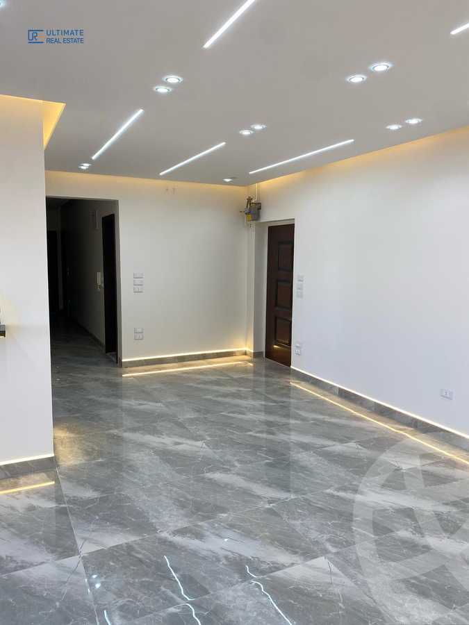 https://aqarmap.com.eg/ar/listing/6106792-for-rent-cairo-new-cairo-compounds-mountain-view-hyde-park