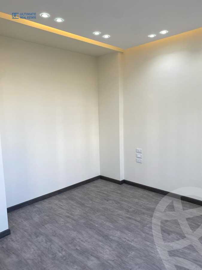 https://aqarmap.com.eg/ar/listing/6106792-for-rent-cairo-new-cairo-compounds-mountain-view-hyde-park
