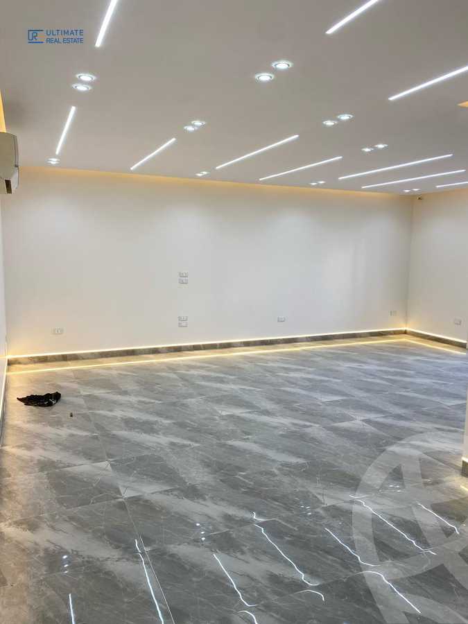 https://aqarmap.com.eg/ar/listing/6106792-for-rent-cairo-new-cairo-compounds-mountain-view-hyde-park