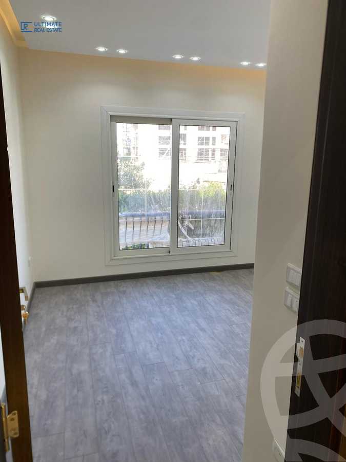 https://aqarmap.com.eg/ar/listing/6106792-for-rent-cairo-new-cairo-compounds-mountain-view-hyde-park