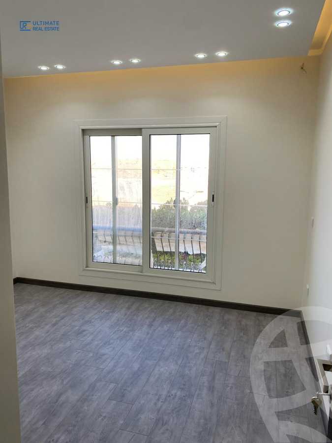 https://aqarmap.com.eg/ar/listing/6106792-for-rent-cairo-new-cairo-compounds-mountain-view-hyde-park