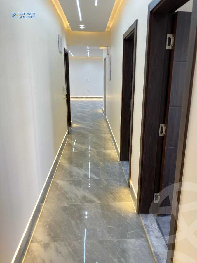 https://aqarmap.com.eg/ar/listing/6106792-for-rent-cairo-new-cairo-compounds-mountain-view-hyde-park