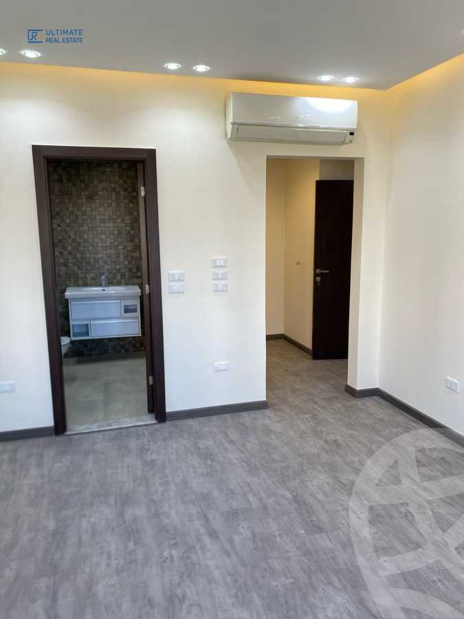 https://aqarmap.com.eg/ar/listing/6106792-for-rent-cairo-new-cairo-compounds-mountain-view-hyde-park