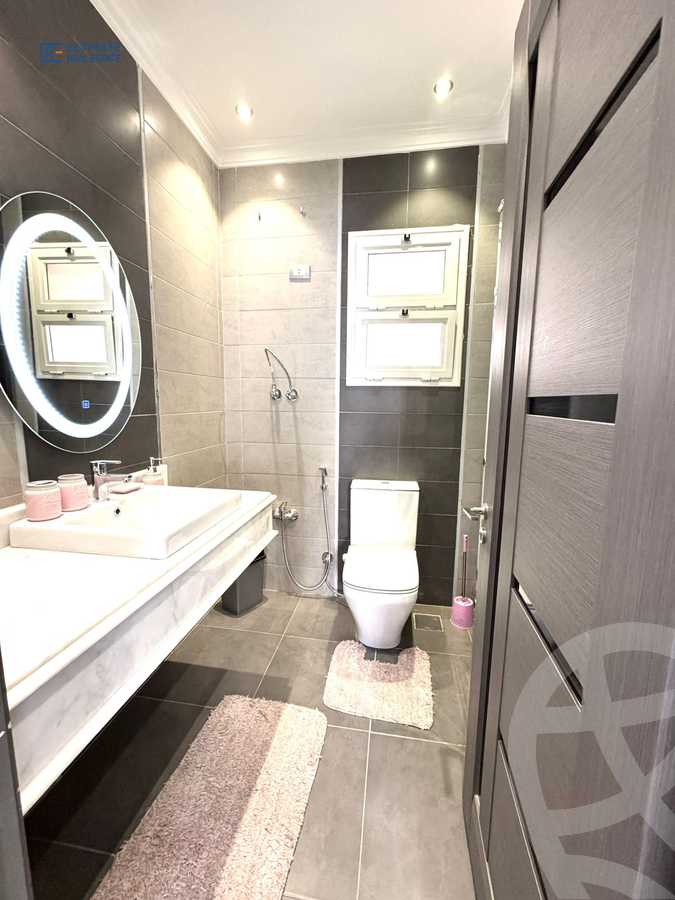 https://aqarmap.com.eg/en/listing/6110269-for-rent-cairo-new-cairo-compounds-hyde-park-centre-ville-hyde-park