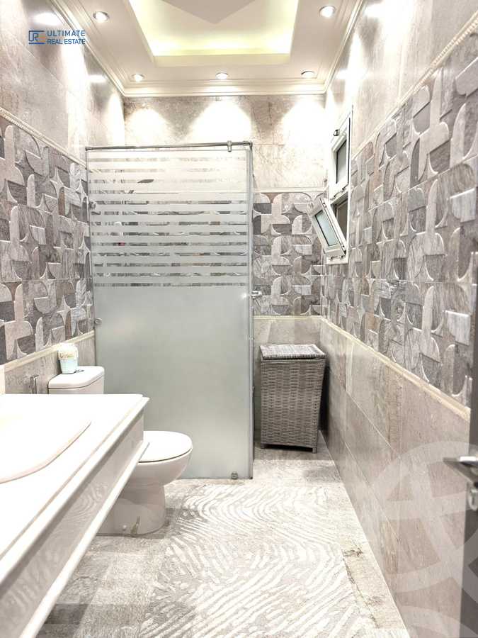 https://aqarmap.com.eg/en/listing/6110269-for-rent-cairo-new-cairo-compounds-hyde-park-centre-ville-hyde-park