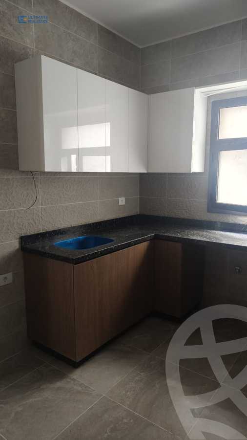 https://aqarmap.com.eg/en/listing/6137878-for-rent-cairo-new-cairo-compounds-fifth-square