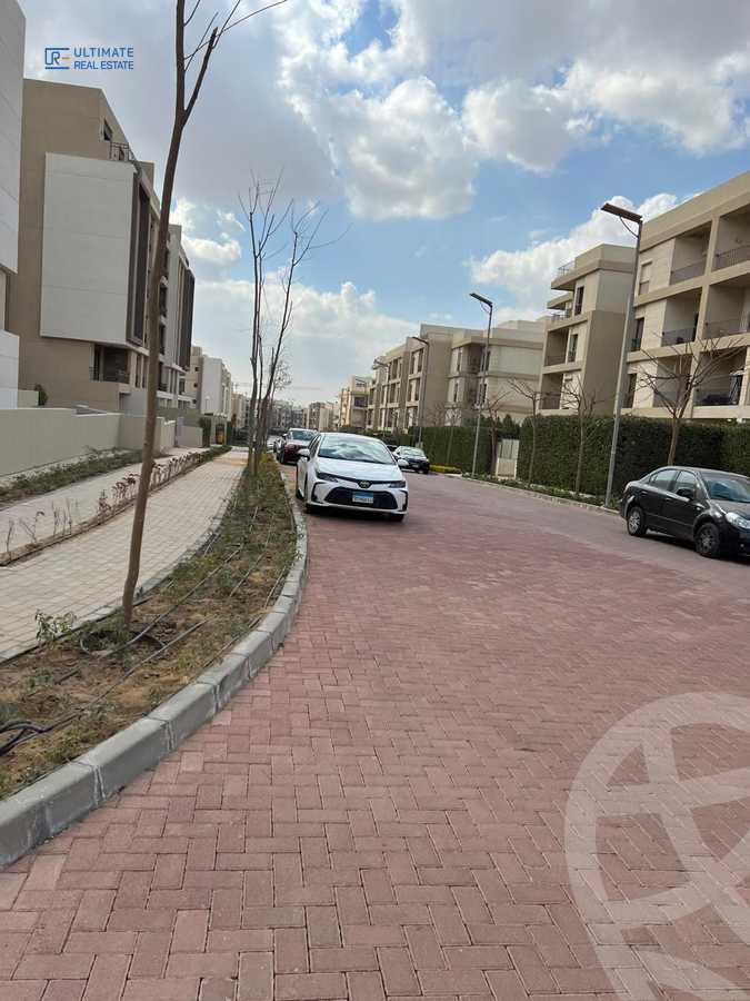 https://aqarmap.com.eg/en/listing/6137878-for-rent-cairo-new-cairo-compounds-fifth-square