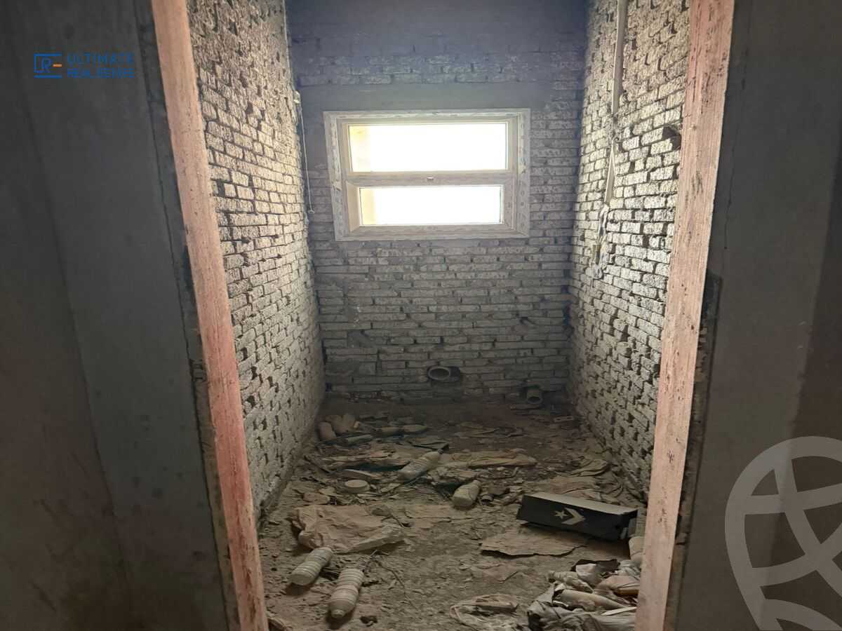 https://aqarmap.com.eg/ar/listing/6137881-for-sale-cairo-new-cairo-compounds-les-rois
