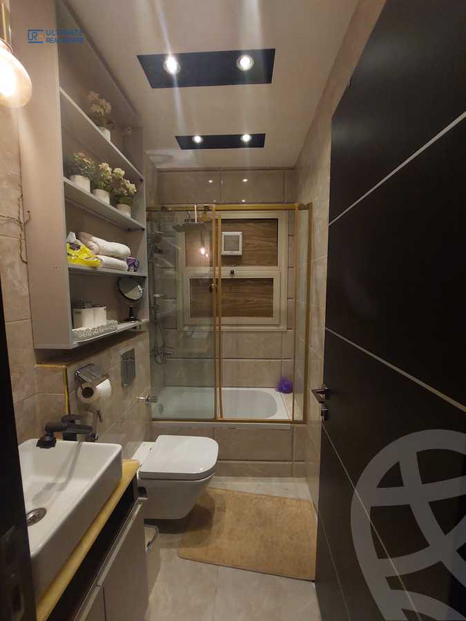 https://aqarmap.com.eg/ar/listing/6165958-for-rent-cairo-new-cairo-compounds-stwn-ryzydns-by-ar-y-llttwyr