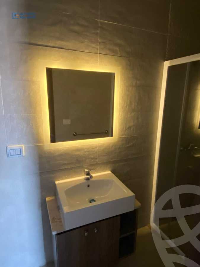 https://aqarmap.com.eg/ar/listing/6172864-for-rent-cairo-new-cairo-compounds-fifth-square