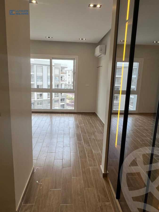 https://aqarmap.com.eg/ar/listing/6189647-for-rent-cairo-new-cairo-compounds-hyde-park-park-corner-hyde-park