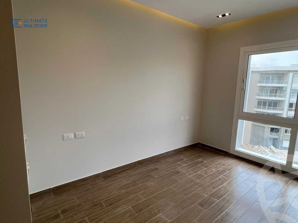 https://aqarmap.com.eg/ar/listing/6189647-for-rent-cairo-new-cairo-compounds-hyde-park-park-corner-hyde-park