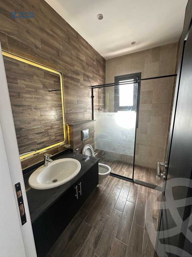 https://aqarmap.com.eg/en/listing/6197492-for-rent-cairo-new-cairo-compounds-lakeview-residence
