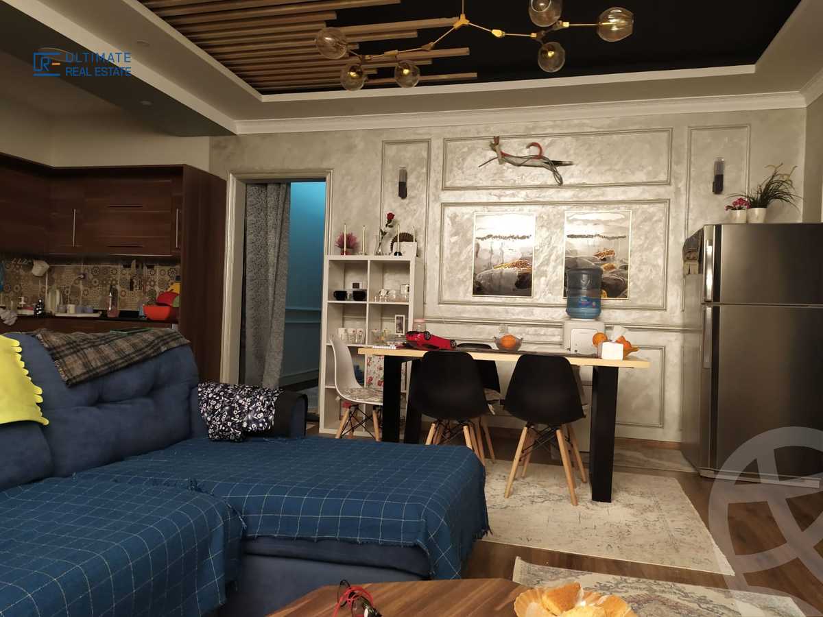 https://aqarmap.com.eg/ar/listing/6202306-for-sale-cairo-new-cairo-compounds-hyde-park-centre-ville-hyde-park