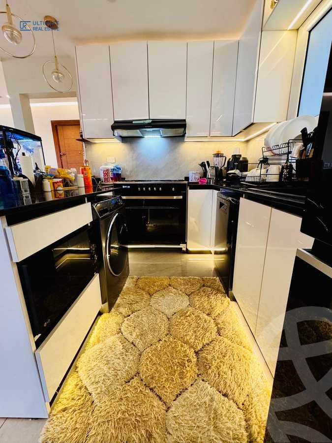 https://aqarmap.com.eg/ar/listing/6202320-for-rent-cairo-new-cairo-compounds-hyde-park-centre-ville-hyde-park